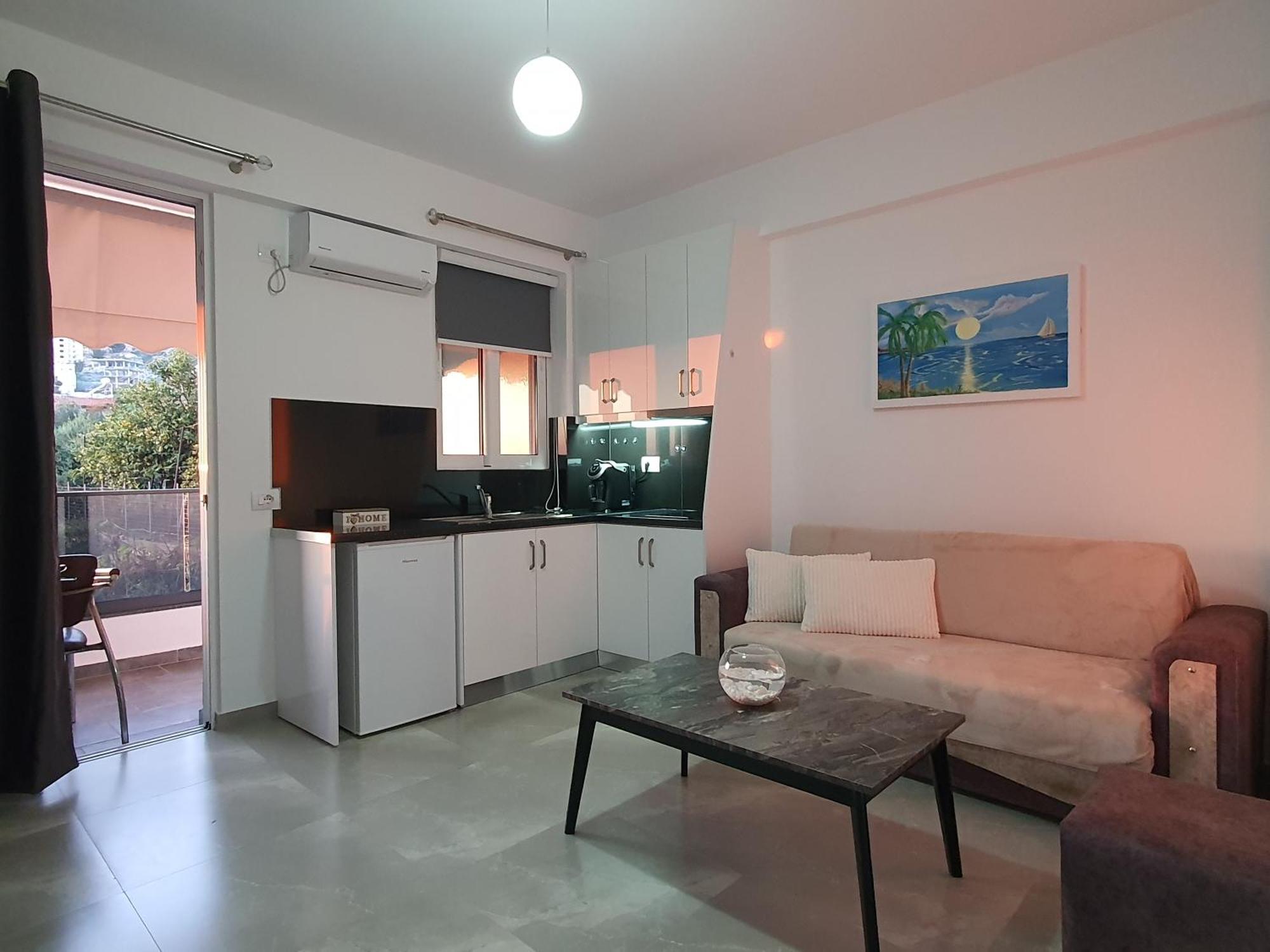 Flore Rooms Sarandë Exterior foto