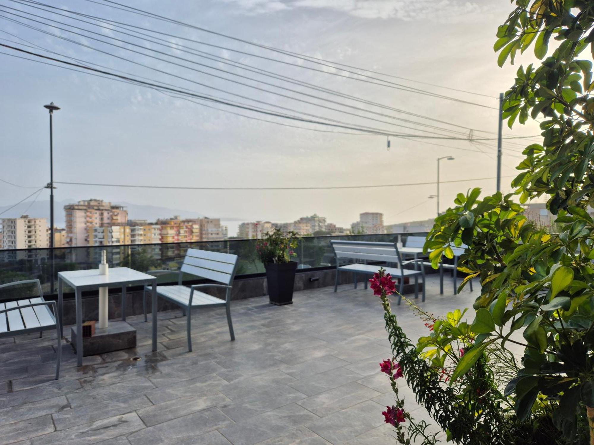 Flore Rooms Sarandë Exterior foto